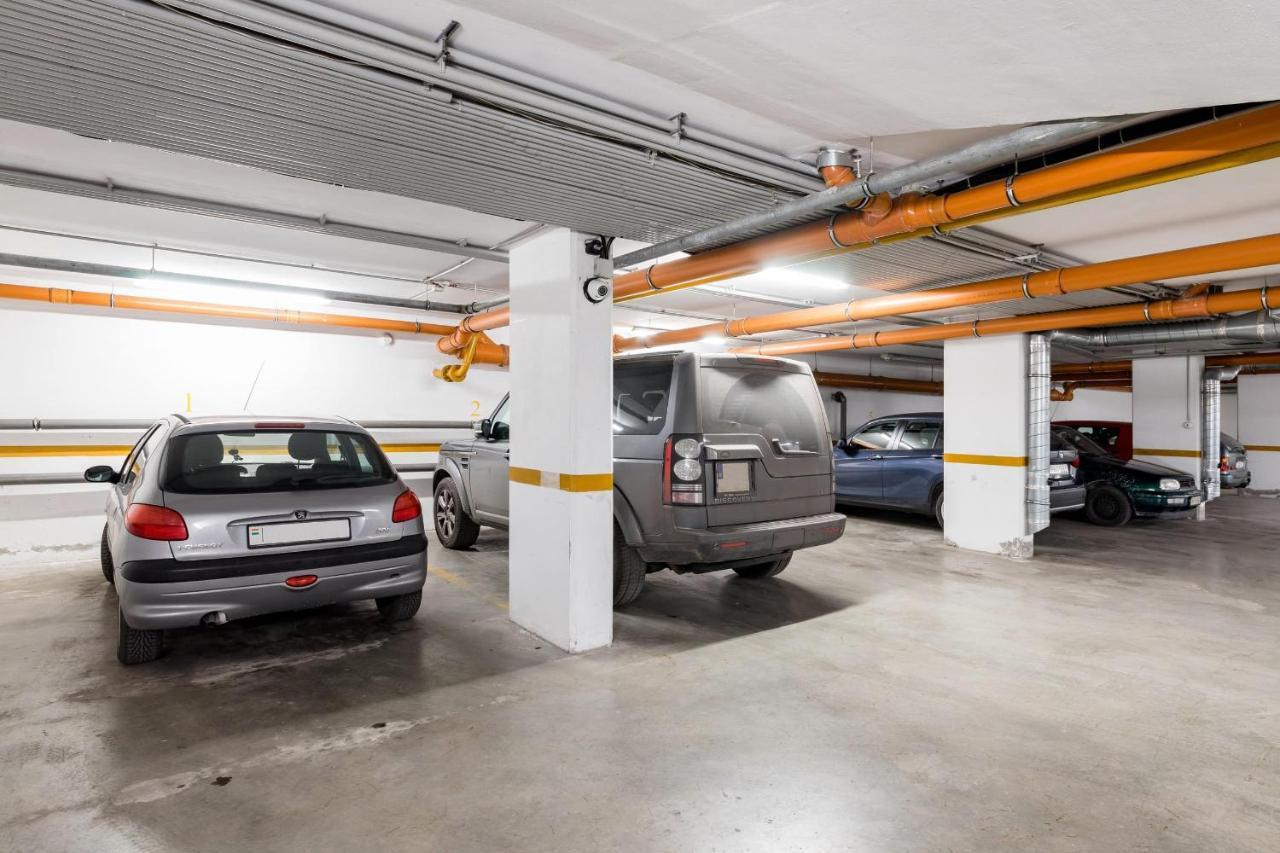 Sunny And Central Penthouse With Private Garage Budapest Exteriör bild