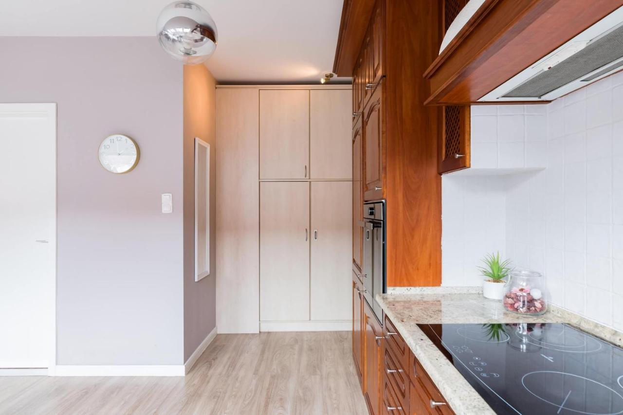 Sunny And Central Penthouse With Private Garage Budapest Exteriör bild