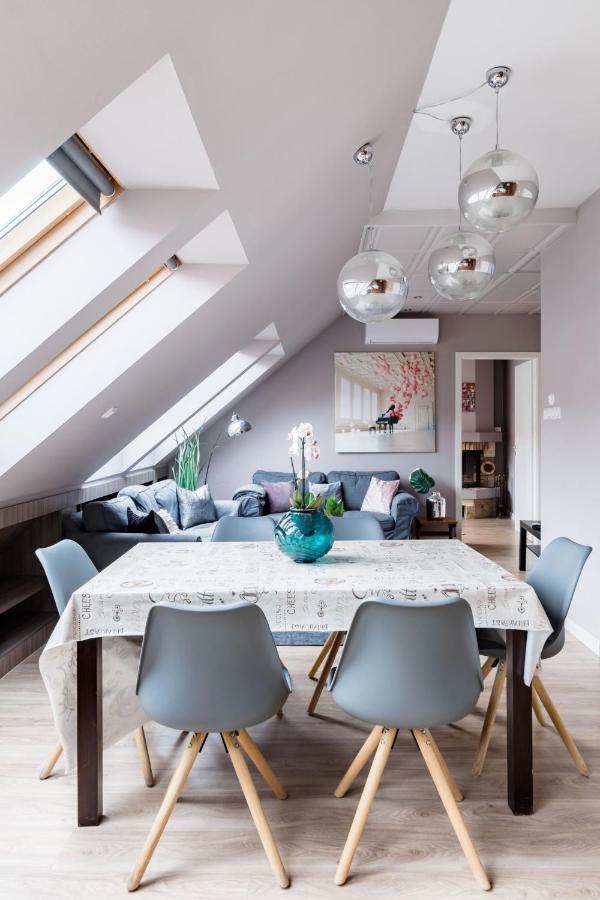 Sunny And Central Penthouse With Private Garage Budapest Exteriör bild
