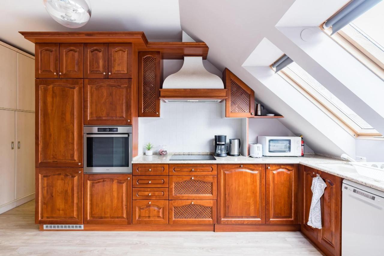 Sunny And Central Penthouse With Private Garage Budapest Exteriör bild