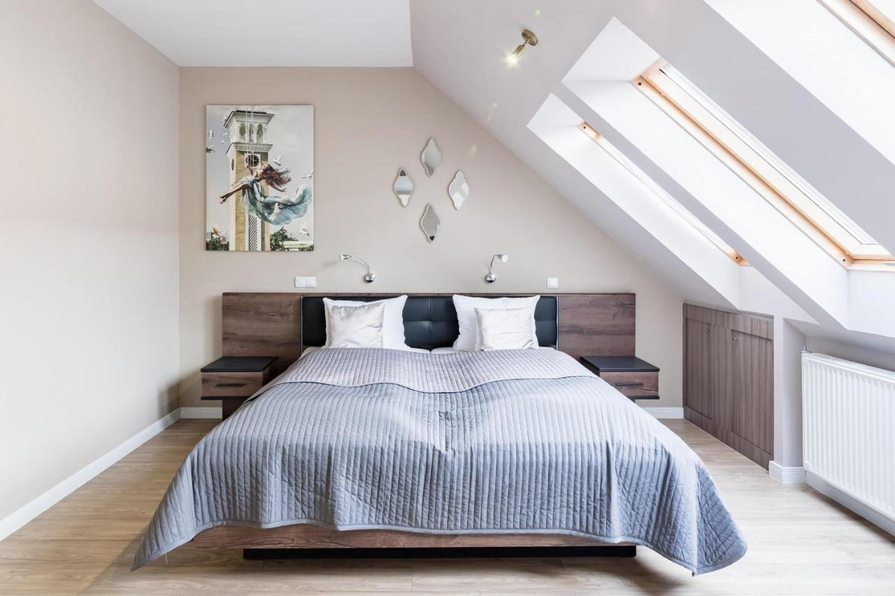 Sunny And Central Penthouse With Private Garage Budapest Exteriör bild