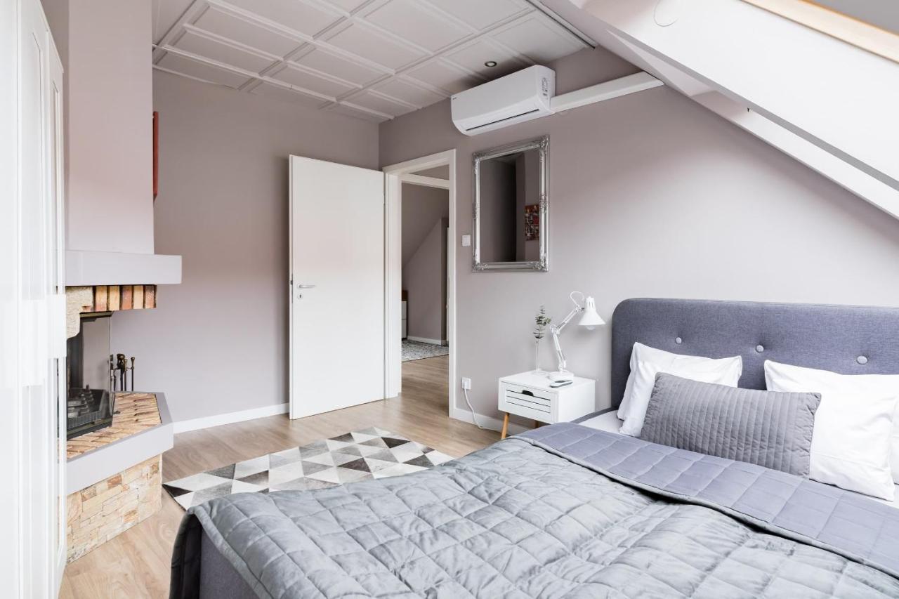 Sunny And Central Penthouse With Private Garage Budapest Exteriör bild